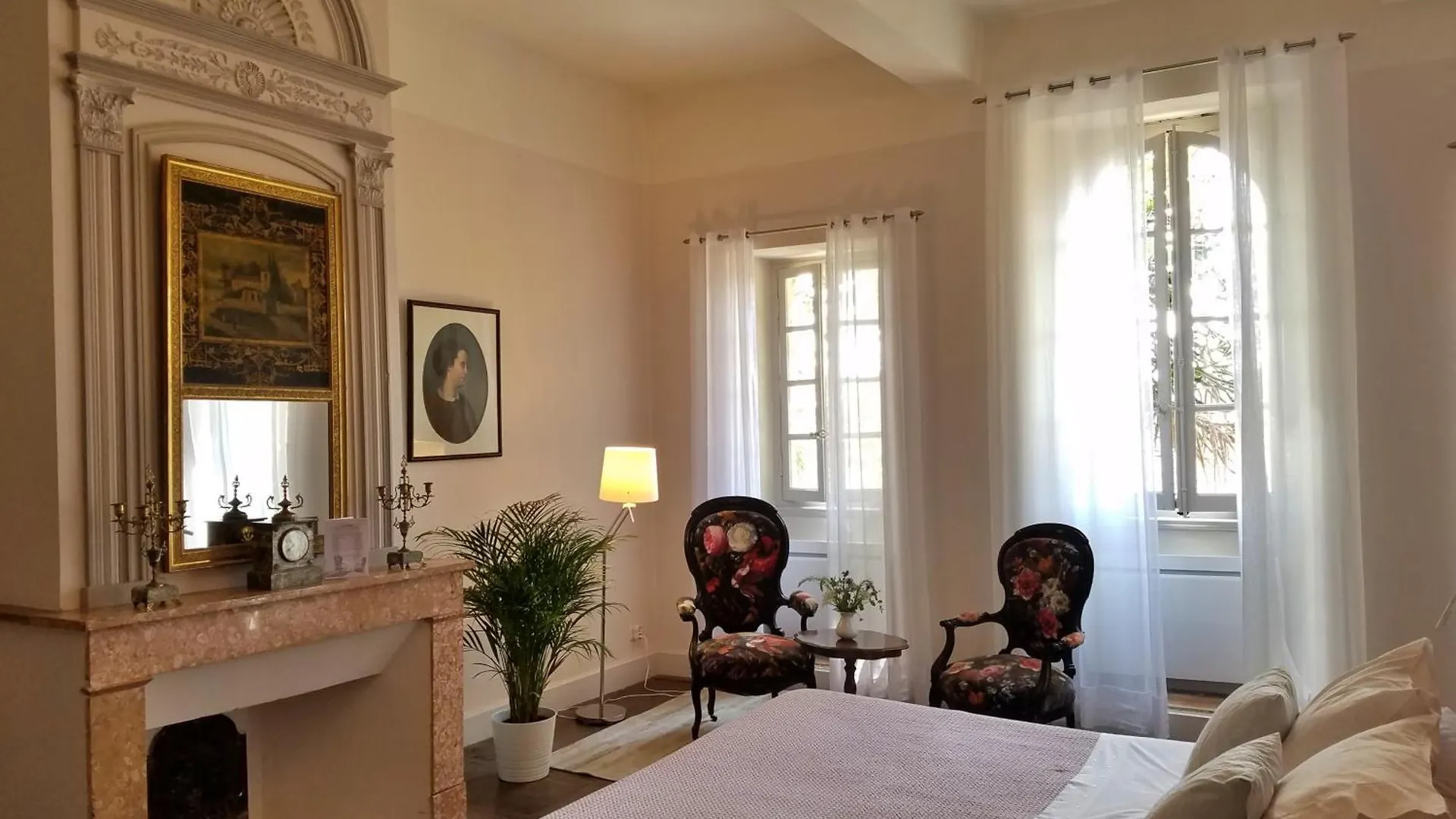 Bed & Breakfast Oh, Le Chateau! Almayrac