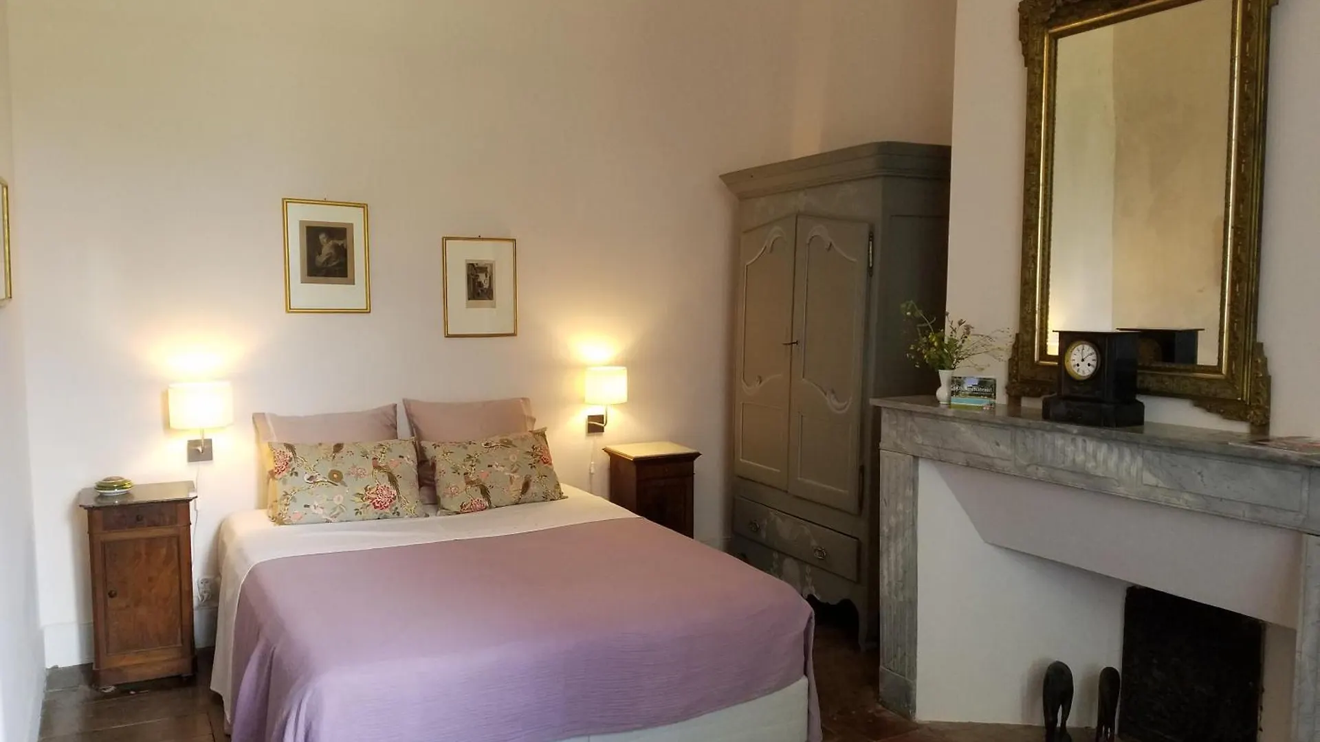 Bed & Breakfast Oh, Le Chateau! Almayrac