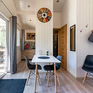  Maison d'hôtes Les Minis Homes Du Bugey - Eco-lodge City, Un Refuge En Hyper Centre France